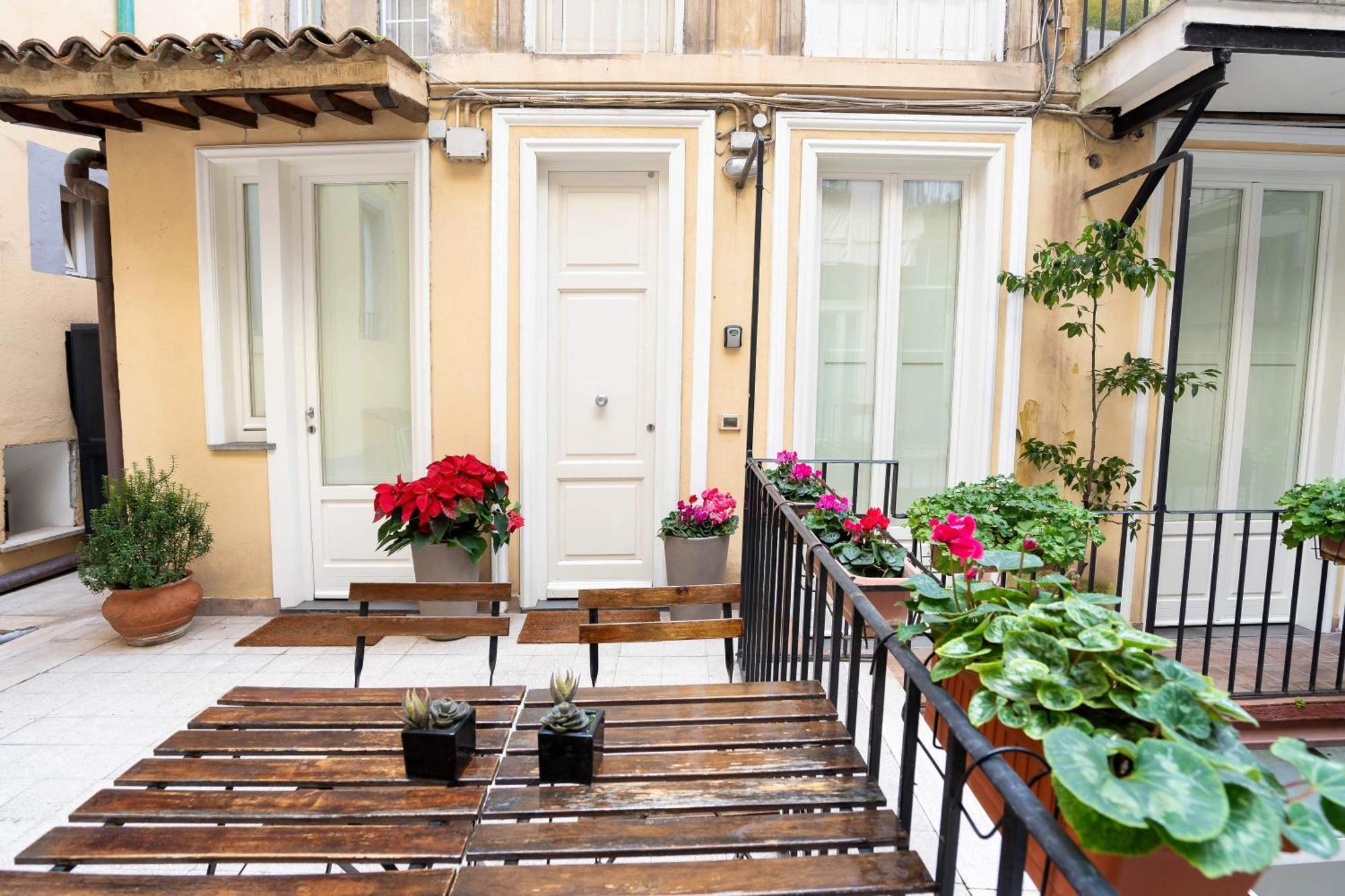 White Style Gambero Apartment Rome Exterior photo